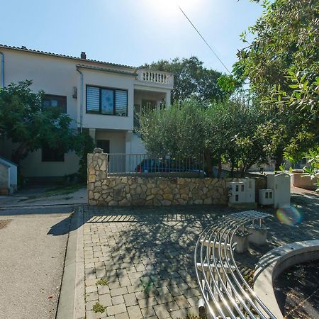 Apartments Snjezana Pirovac Exterior photo